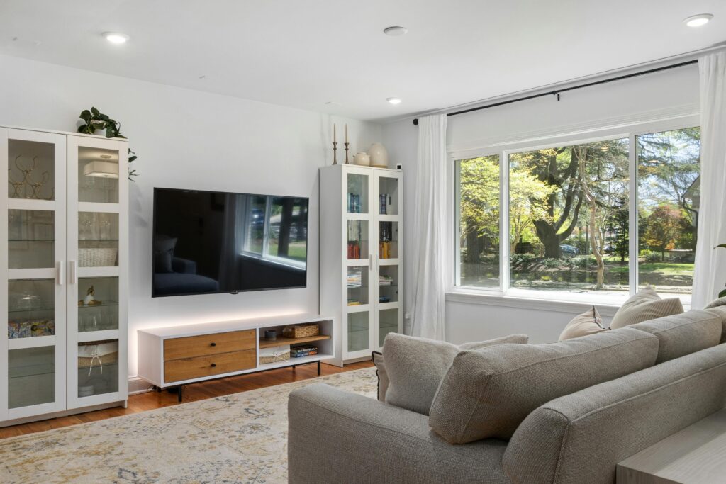 TV Mounting Services in Orange County FL: Professional TV Installation for Modern Homes