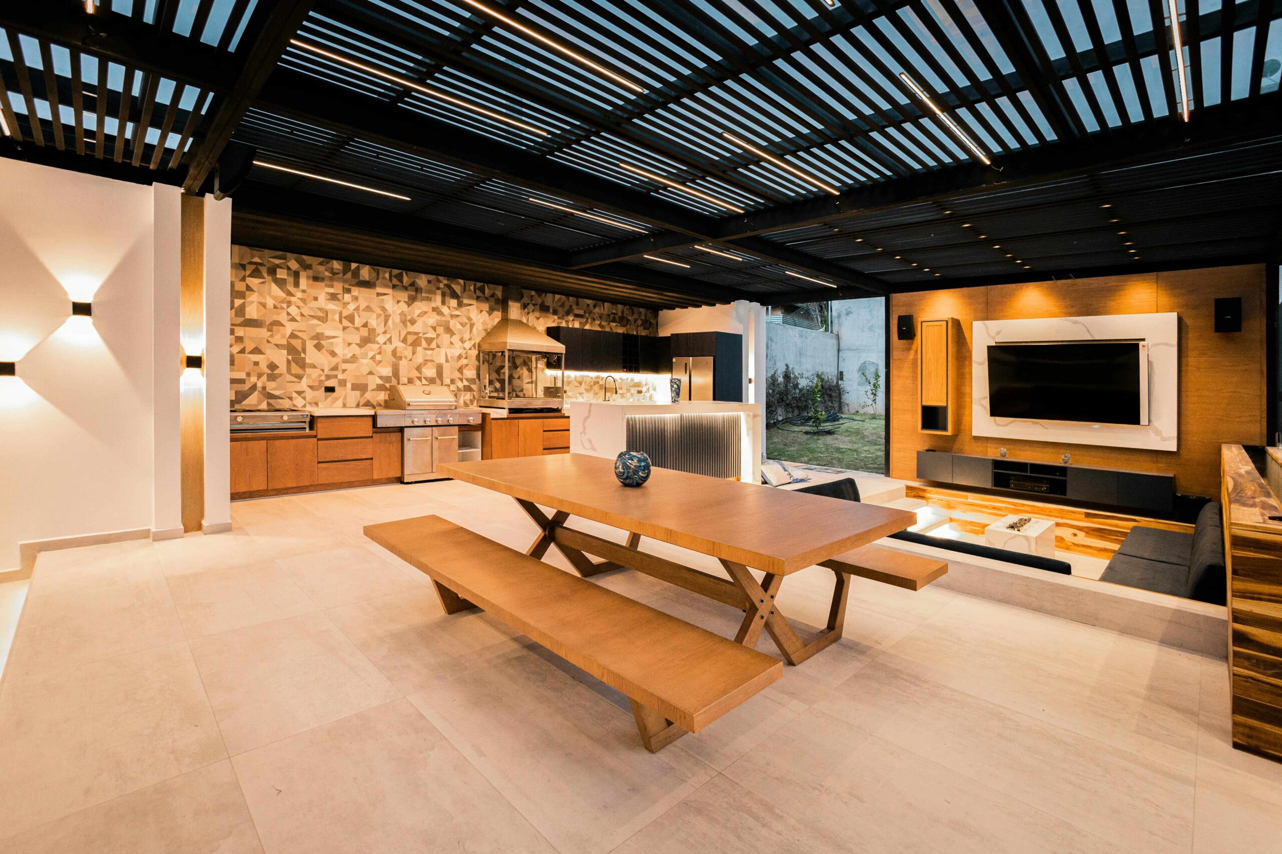 Professional outdoor tv mounting service in Ocala FL home